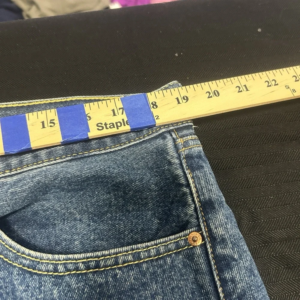 Levis everyday feature